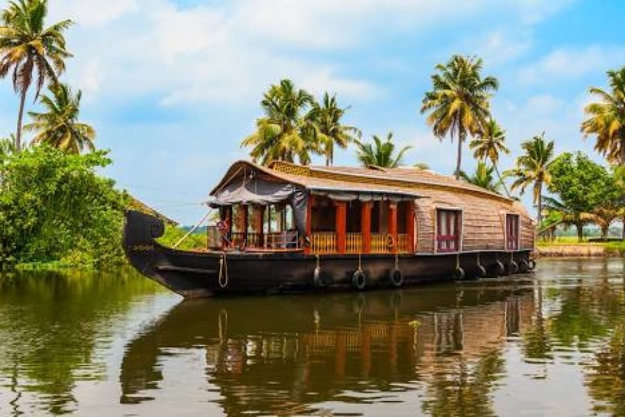 Backwater & Hills of Kerala